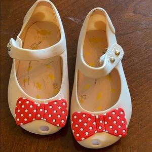 Kids jelly shoes